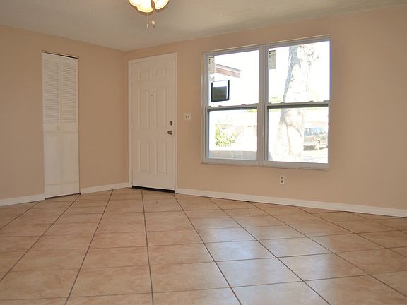3rd image of 9035 Cochise Ln