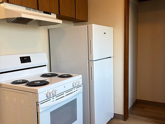 5th image of 3137 SW Primrose St APT 3