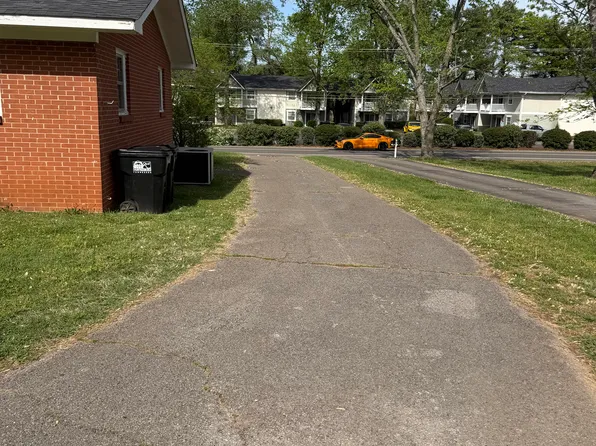 1012 Bradyville Pike, Murfreesboro, TN 37130
