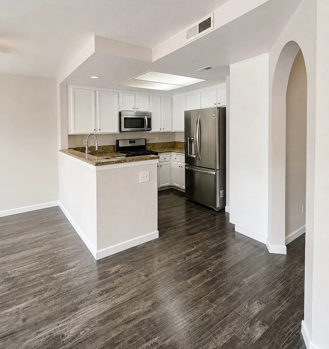 3 bed, 2.5 bath, 1461 sqft, $4,295 — Photo 3