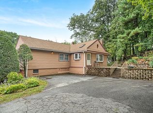 1 Ludlow Ave, Wakefield, MA 01880