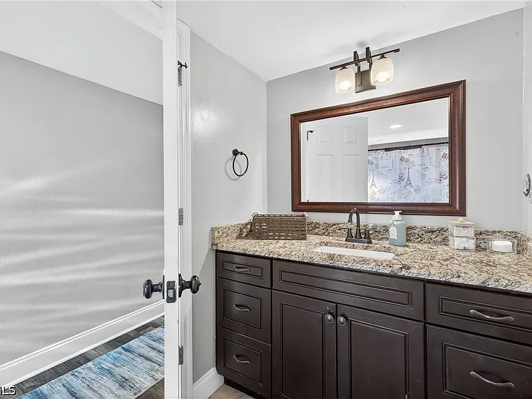 1576 Beechwood Trl — Photo 17