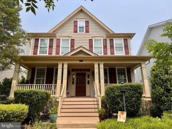 15610 Admiral Baker Cir, Haymarket, VA 20169