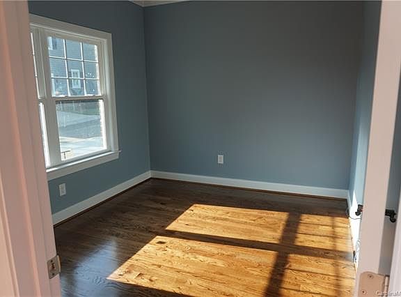 2nd image of 1015 Lasalle Ln #16