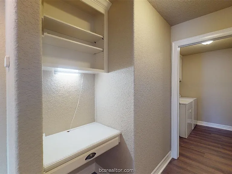 3925 Devrne Dr — Photo 17