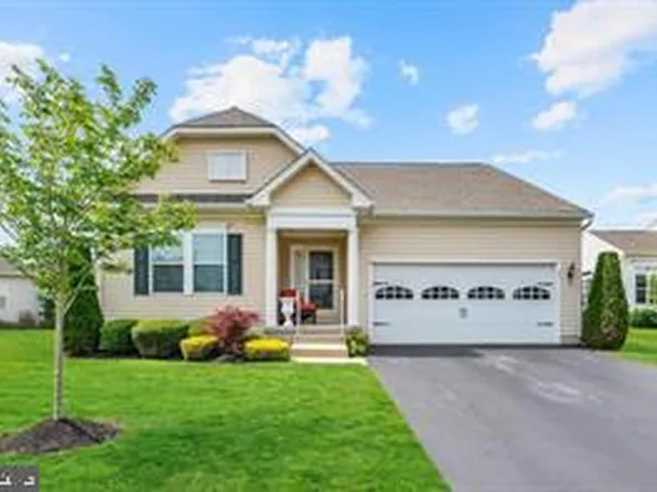 25 Abrams Dr, Florence, NJ 08518