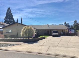 1801 Serenity Dr, Medford, OR 97504