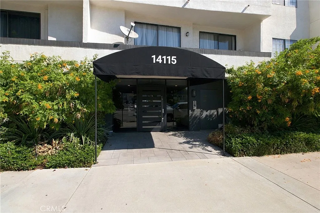 2 bed, 1250 sqft, $3,600 — Photo 3