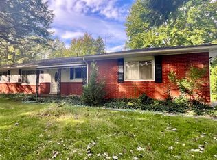 21112 Wilmot Rd, Belleville, MI 48111