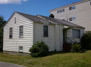 2913 NW 85th St, Seattle, WA 98117