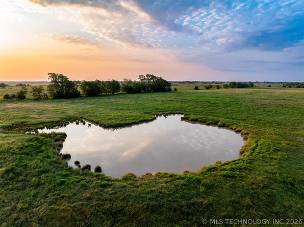 7 N 3990th Rd, Dewey, OK 74029