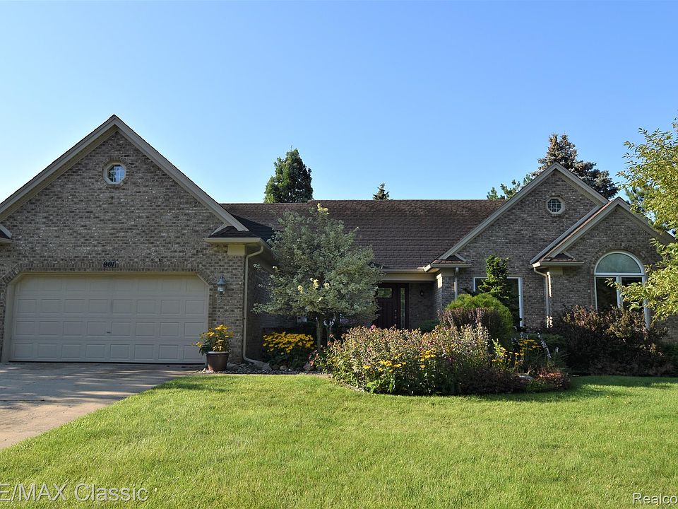 1st image of 901 Jordan Dr