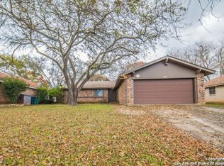 6426 Ridge Forest Dr, San Antonio, TX 78233