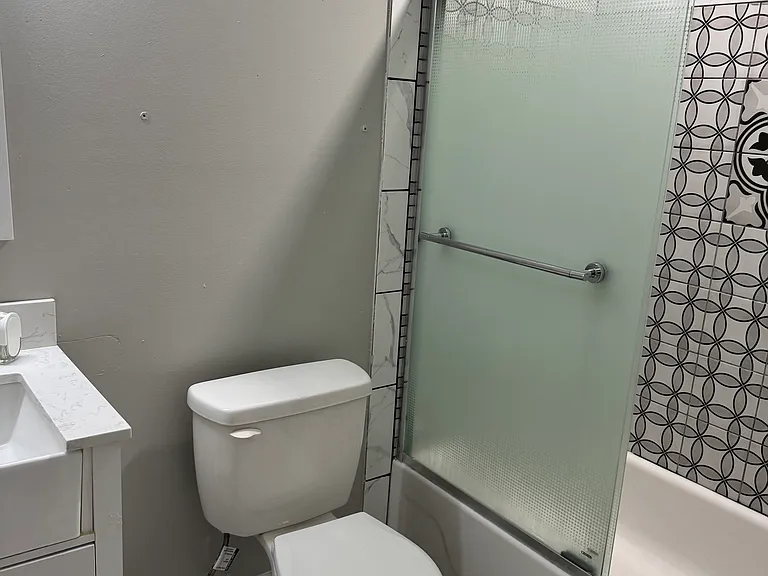 4736 Walden Pond Dr — Photo 14