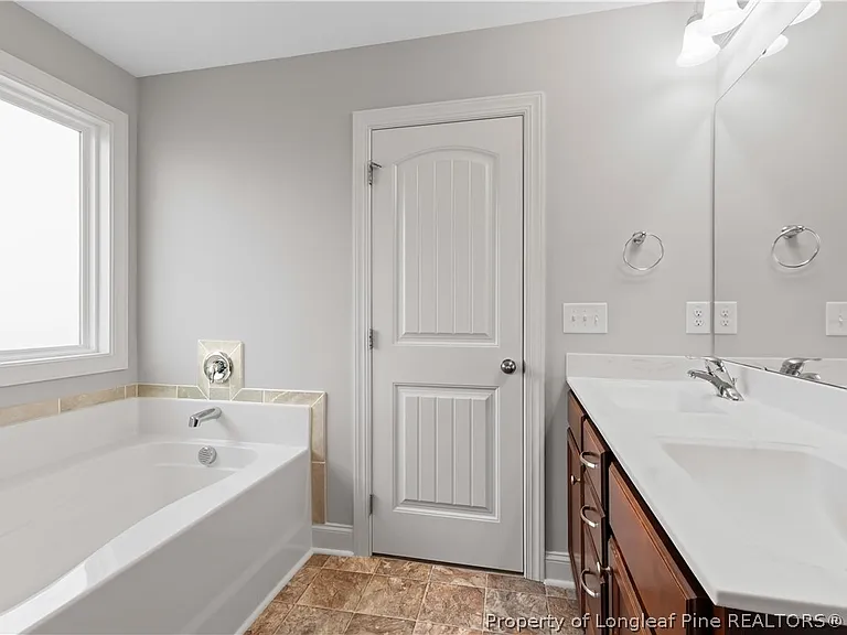 14 Wildlife Bridge Ct — Photo 16