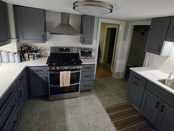 5th image of 88 Nassau Ave Floor 2