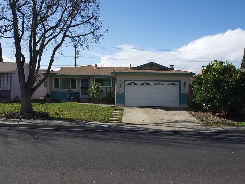1st image of 361 Park Hill Dr