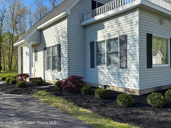 416 Whippoorwill Road, Hillsdale, NY 12529