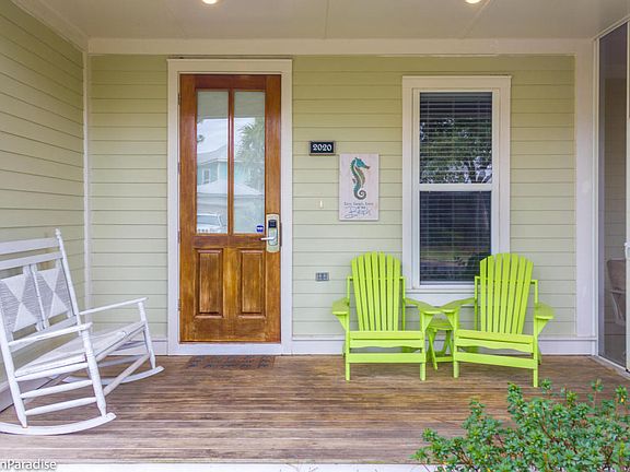 2nd image of 2020 Pine Island Cir