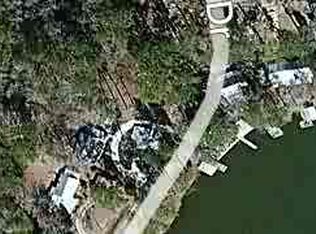 1733 Lakeview Dr, Prattville, AL 36067