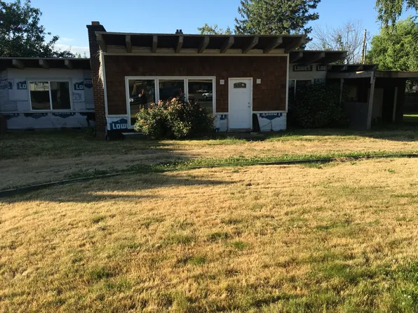 207 E Main St, Everson, WA 98247