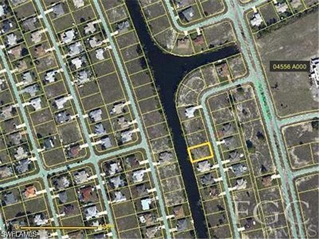 1st image of 812 SW 8th Pl