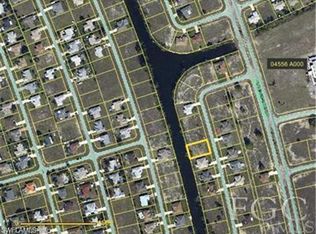 812 SW 8th Pl, Cape Coral, FL 33991