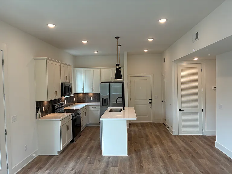 1776 S Watkins St #104 — Photo 7
