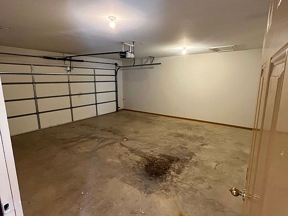 2nd image of 505 Hunters Run APT B