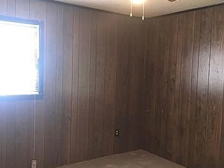 705 Mapleleaf Ln — Photo 10