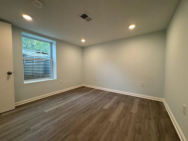 9405 Rhode Island Ave — Photo 23
