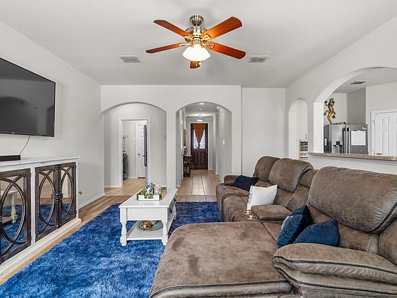 3rd image of 499 Grayson Ln
