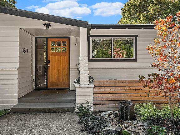 Covered front porch.
