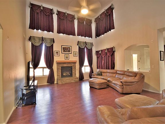 4th image of 40833 W Novak Ln