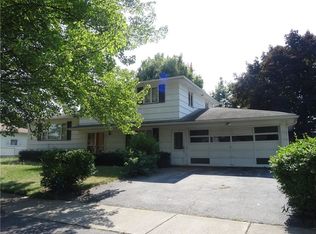 311 Wahl Rd, Rochester, NY 14609