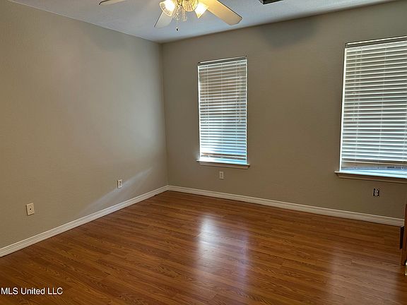 2nd image of 1113 Dorothy St