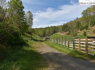 E Staggs Creek Rd, Lansing, NC 28643