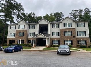 8204 Fairington Village Dr, Lithonia, GA 30038