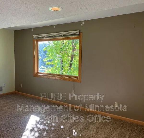 10025 Beard Ave S — Photo 9
