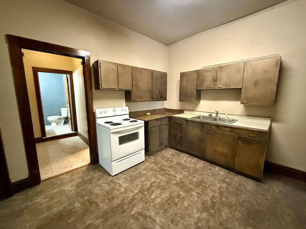 731 1/2 5th Ave #4