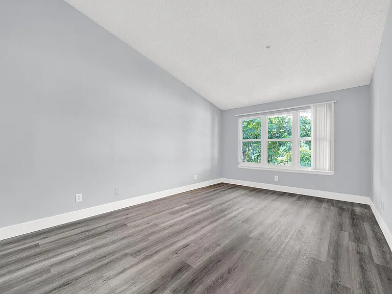 2319 N Congress Ave #22 — Photo 9