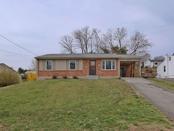 3rd image of 588 Stacie Dr