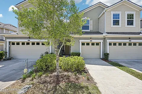 53 Nelson Ln — Photo 1