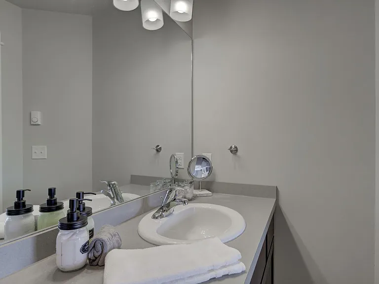 364 Enterprise Blvd #12 — Photo 18