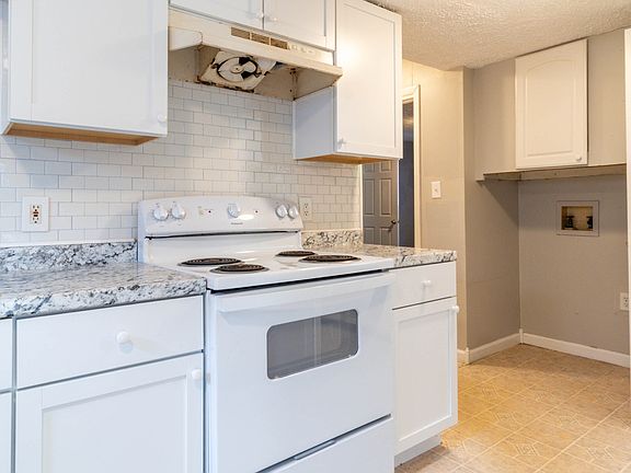 5th image of 204 Wynn Ave #101