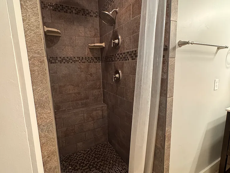 122 L St — Photo 17