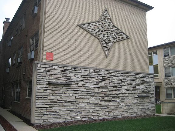 2nd image of 2314 N Harlem Ave APT 2C