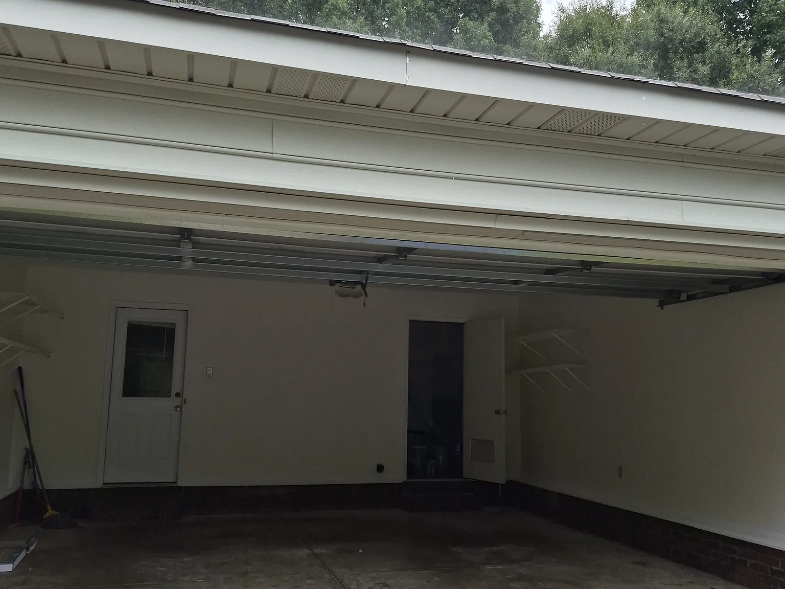 3 bed, 1399 sqft, $1,800 — Photo 4
