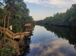 64 Easy St N, Sopchoppy, FL 32358