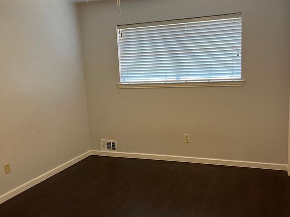 3rd image of 3922 Jackson Dr